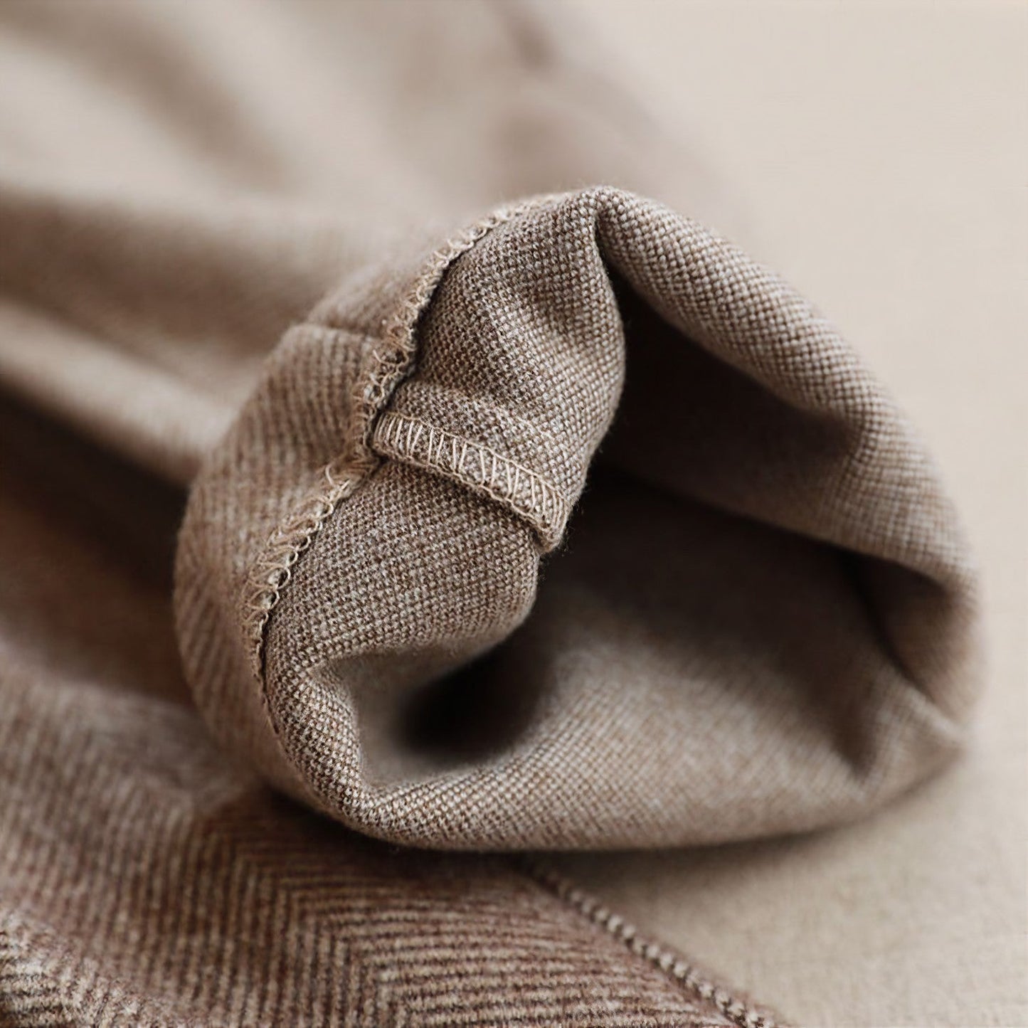 Elegante, maßgeschneiderte Hose aus reiner Wolle